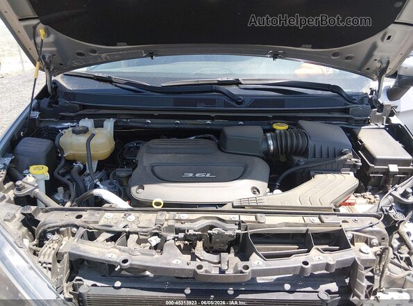 2C4RC1CG3JR132352 2018 CHRYSLER PACIFICA Серебряный Вид сзади
