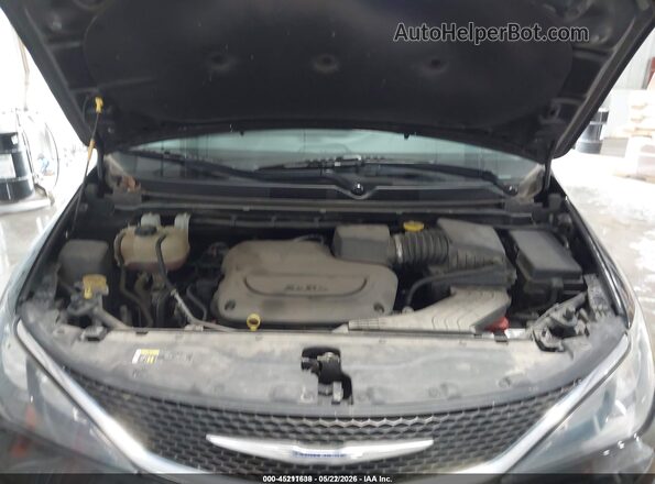 2C4RC1CG3LR195616 2020 CHRYSLER VOYAGER Black 