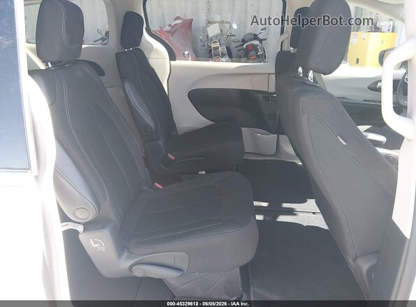 2C4RC1CG3MR577677 2021 CHRYSLER VOYAGER Белый 