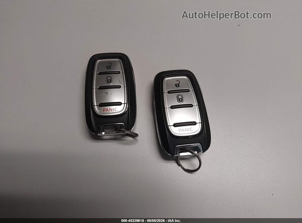 2C4RC1CG3MR577677 2021 CHRYSLER VOYAGER Белый 
