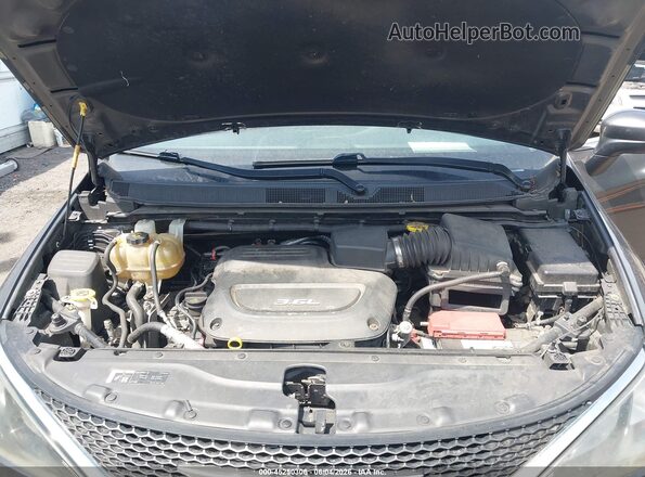 2C4RC1CG4JR148625 2018 CHRYSLER PACIFICA Gray Вид ззаду