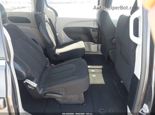 2C4RC1CG4LR205134 2020 CHRYSLER VOYAGER Gray 