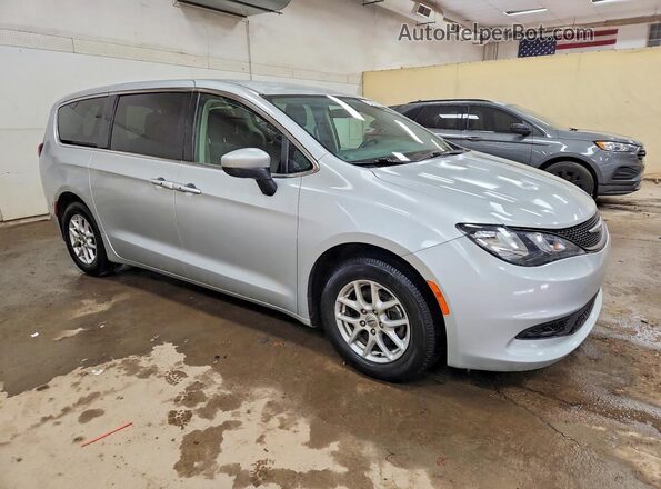 2C4RC1CG5NR165763 2022 CHRYSLER VOYAGER Silver Передня права чверть