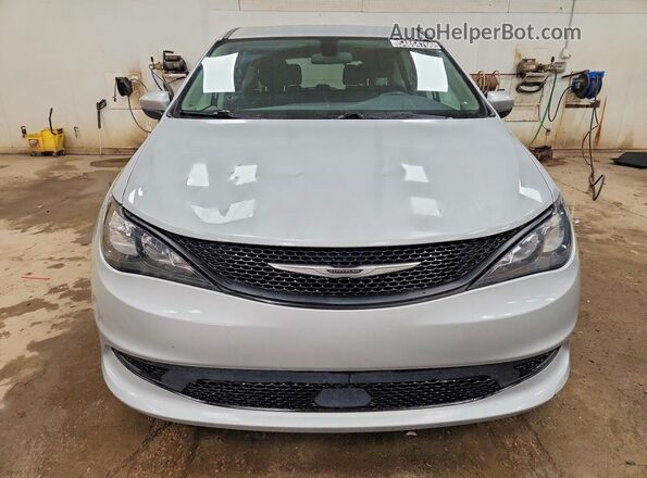 2C4RC1CG5NR165763 2022 CHRYSLER VOYAGER Silver Вид спереду