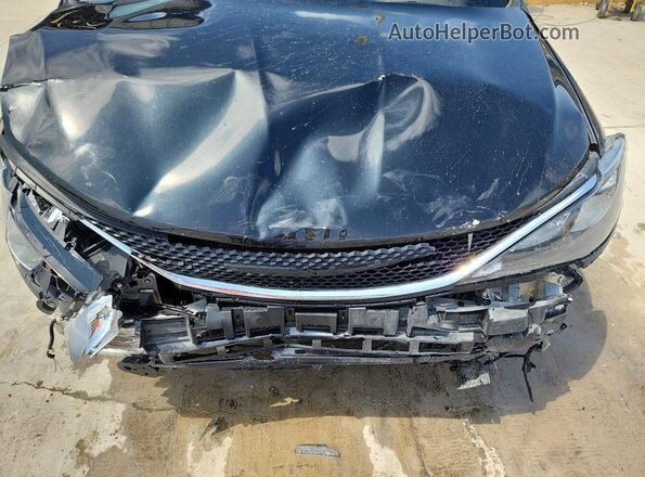2C4RC1CG6JR171405 2018 CHRYSLER PACIFICA Black Widok komory silnika