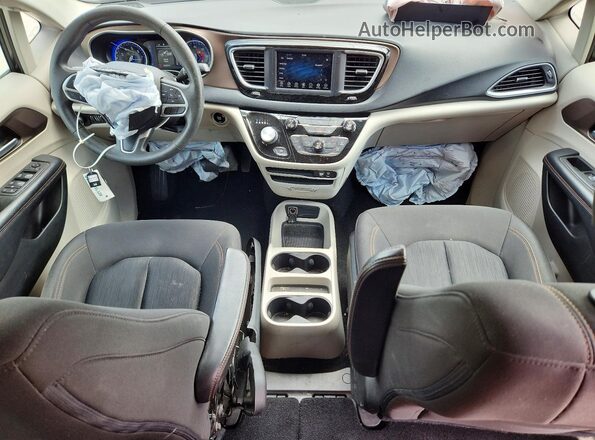2C4RC1CG6JR171405 2018 CHRYSLER PACIFICA Black Widok deski rozdzielczej
