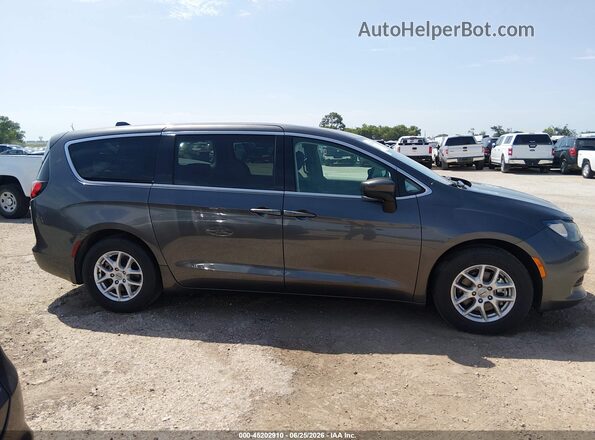 2C4RC1CG6NR127801 2022 CHRYSLER VOYAGER Gray Rear interior view