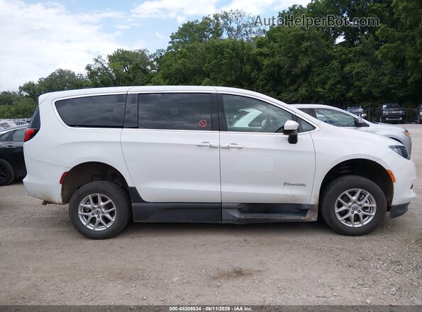 2C4RC1CG6PR564927 2023 CHRYSLER VOYAGER White Սալոնի հետևի տեսք