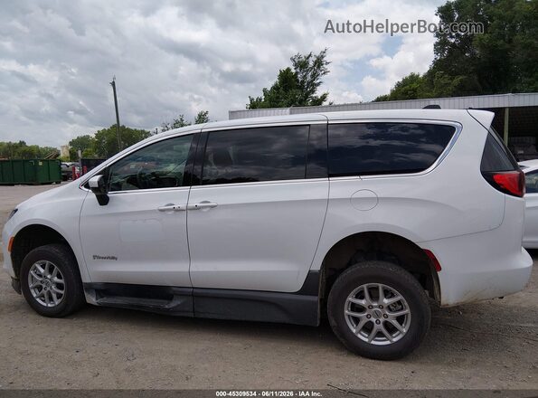 2C4RC1CG6PR564927 2023 CHRYSLER VOYAGER White Սալոնի 360 աստիճան տեսք