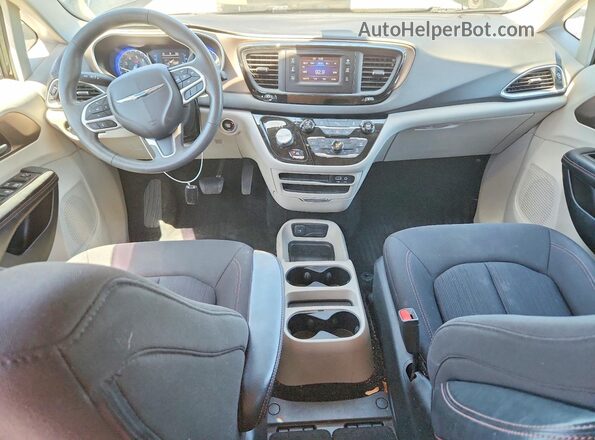 2C4RC1CG7HR747948 2017 CHRYSLER PACIFICA Charcoal Vista del salpicadero