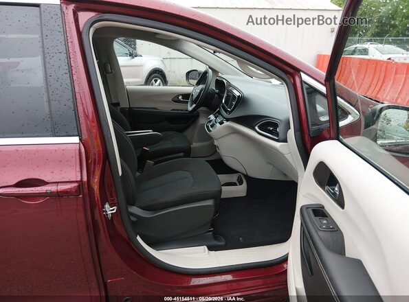 2C4RC1CG7NR131081 2022 CHRYSLER VOYAGER Темно-бордовый Вид салона спереди