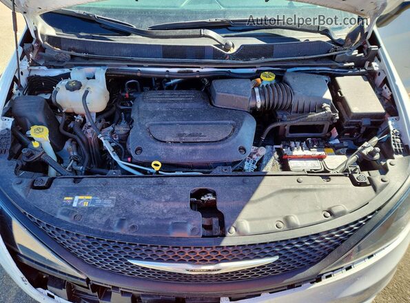 2C4RC1CG7PR564595 2023 CHRYSLER VOYAGER White ძრავის განყოფილების ხედი