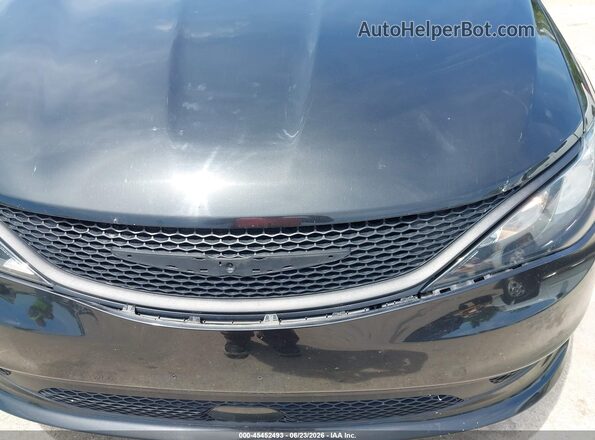 2C4RC1CG7PR616629 2023 CHRYSLER VOYAGER Черный Вид спереди