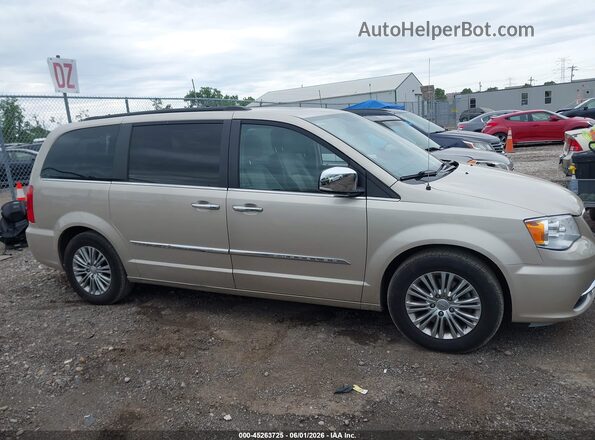 2C4RC1CG8GR113384 2016 CHRYSLER TOWN & COUNTRY Gold Вид задньої частини салону