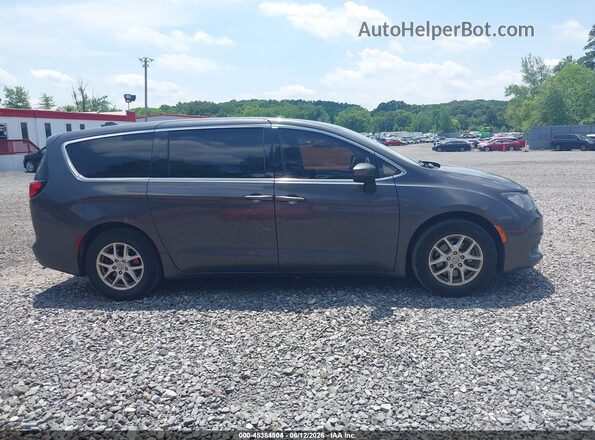 2C4RC1CG8LR237617 2020 CHRYSLER VOYAGER Gray Rear interior view