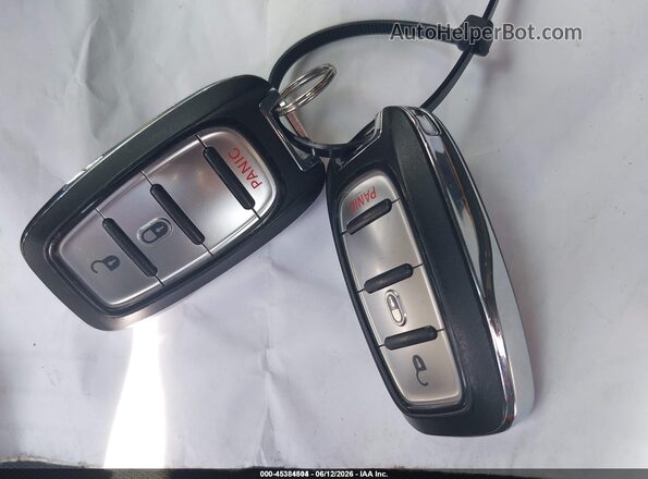 2C4RC1CG8LR237617 2020 CHRYSLER VOYAGER Gray Dashboard view