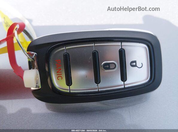 2C4RC1CG8LR248262 2020 CHRYSLER VOYAGER Silver 
