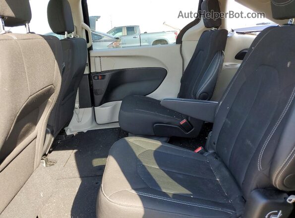 2C4RC1CG8RR179100 2024 CHRYSLER VOYAGER Black Вид задньої частини салону