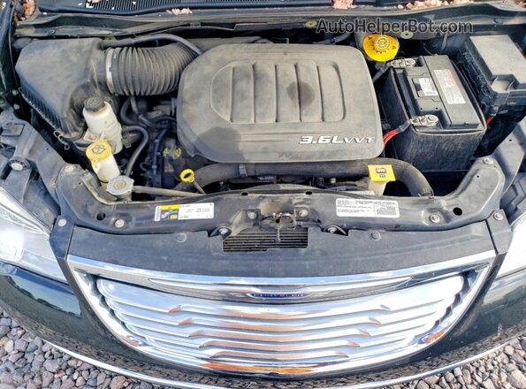2C4RC1CG9GR261804 2016 CHRYSLER TOWN Черный Вид подкапотного пространства