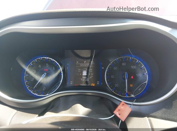 2C4RC1CG9LR131192 2020 CHRYSLER VOYAGER Красный Вид задних сидений