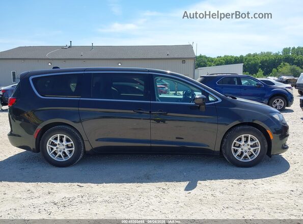 2C4RC1CGXHR511620 2017 CHRYSLER PACIFICA Black უკანა სალონის ხედი