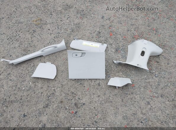 2C4RC1CGXNR215766 2022 CHRYSLER VOYAGER Silver ხელსაწყოთა პანელის ხედი