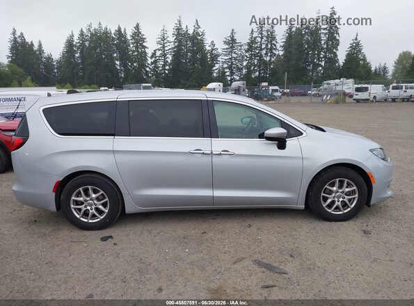 2C4RC1CGXNR215766 2022 CHRYSLER VOYAGER Silver სალონის 360-გრადუსიანი ხედი