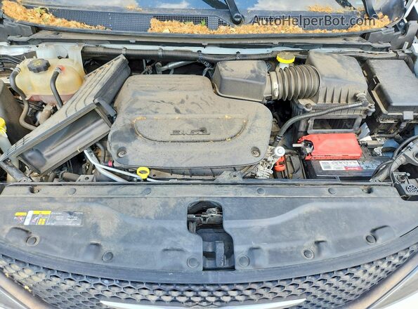 2C4RC1CGXNR224404 2022 CHRYSLER VOYAGER Белый Вид подкапотного пространства