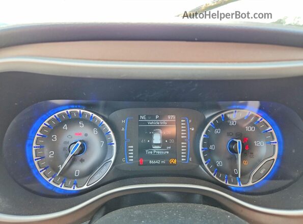 2C4RC1CGXNR224404 2022 CHRYSLER VOYAGER Белый Вид щитка приборов