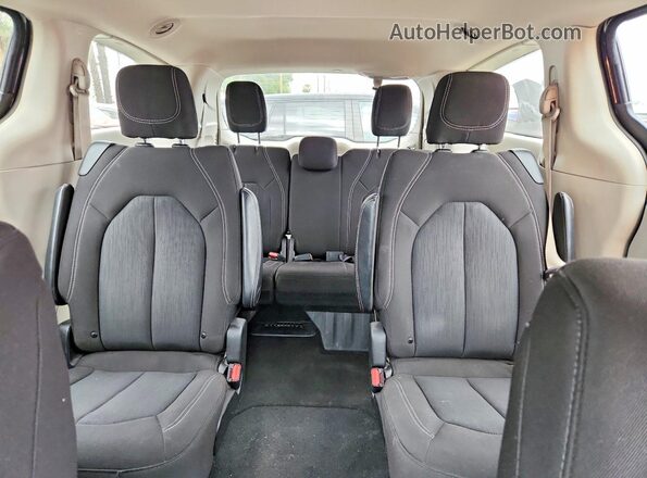 2C4RC1CGXPR524771 2023 CHRYSLER VOYAGER Gray Հետևի նստատեղերի տեսք