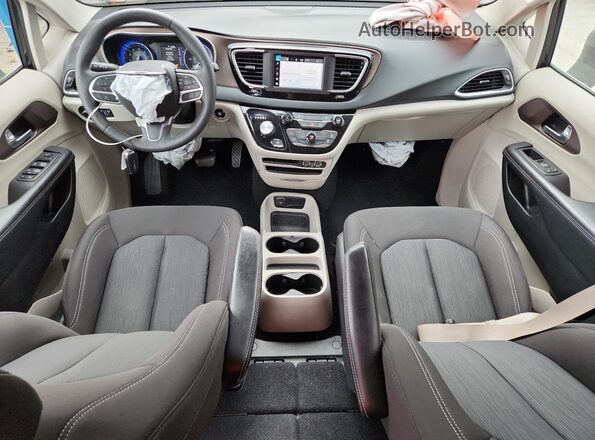 2C4RC1CGXPR524771 2023 CHRYSLER VOYAGER Gray 