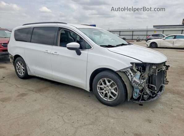 2C4RC1DG0LR157551 2020 CHRYSLER VOYAGER White Передня права чверть
