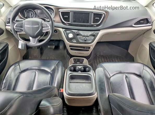 2C4RC1DG0LR157551 2020 CHRYSLER VOYAGER White Вид панелі приладів