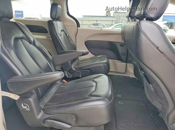 2C4RC1DG0LR157551 2020 CHRYSLER VOYAGER White Вид задніх сидінь