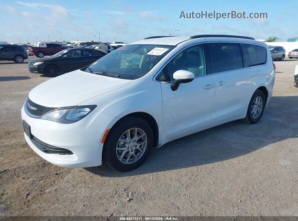 2C4RC1DG0LR176262 2020 CHRYSLER VOYAGER White წინა მარცხენა ხედი სამი მეოთხედიდან