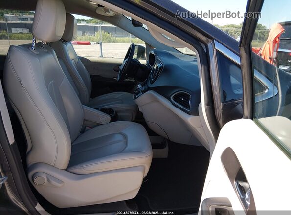 2C4RC1DG0MR542304 2021 CHRYSLER VOYAGER Brown Front interior view