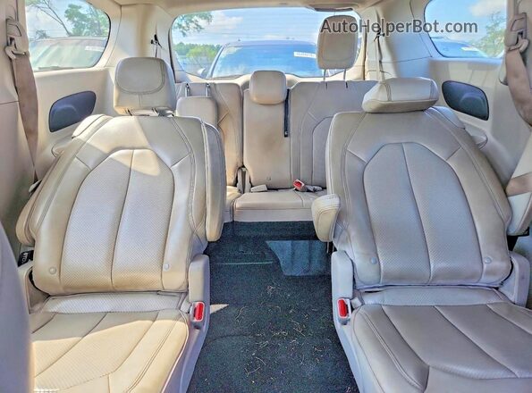 2C4RC1DG0MR549849 2021 CHRYSLER VOYAGER Gray 