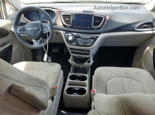 2C4RC1DG1HR535836 2017 CHRYSLER PACIFICA Золотой Вид панели приборов