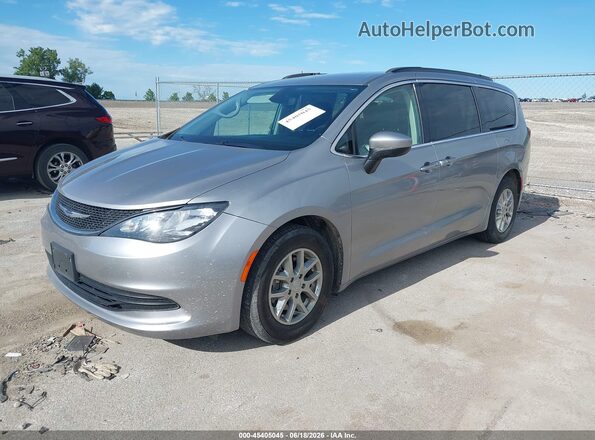 2C4RC1DG1LR176447 2020 CHRYSLER VOYAGER Silver Front left