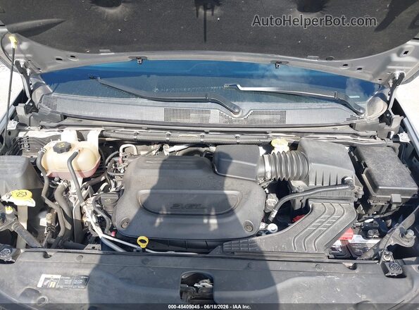 2C4RC1DG1LR176447 2020 CHRYSLER VOYAGER Silver Rear view