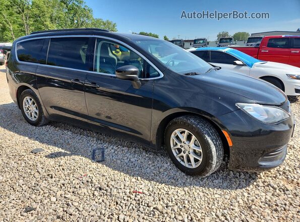 2C4RC1DG1LR181888 2020 CHRYSLER VOYAGER Black Przód prawy