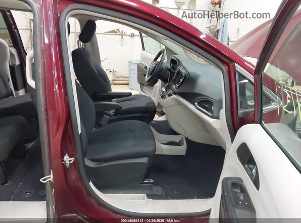 2C4RC1DG2HR634326 2017 CHRYSLER PACIFICA Red Widok wnętrza z przodu