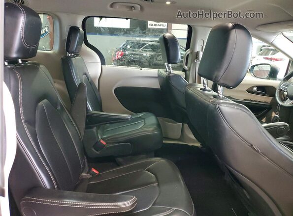 2C4RC1DG2LR164338 2020 CHRYSLER VOYAGER Maroon 
