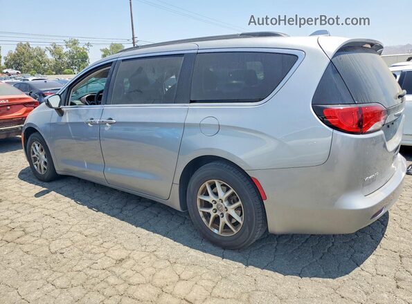 2C4RC1DG2LR257330 2020 CHRYSLER VOYAGER Silver 