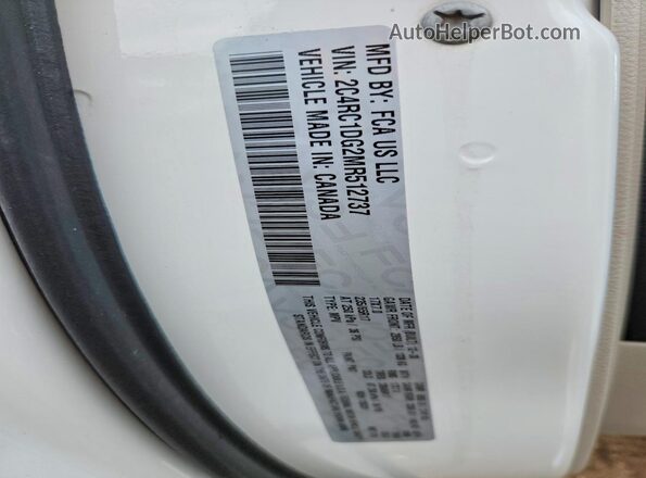 2C4RC1DG2MR512737 2021 CHRYSLER VOYAGER White Widok wnętrza 360 stopni