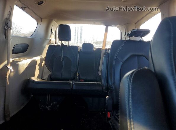 2C4RC1DG4MR506700 2021 CHRYSLER VOYAGER Бордовый Вид задних сидений