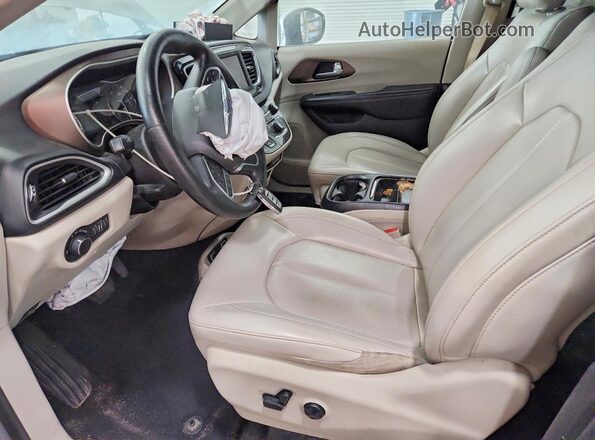 2C4RC1DG4MR516966 2021 CHRYSLER VOYAGER Серый Вид салона спереди