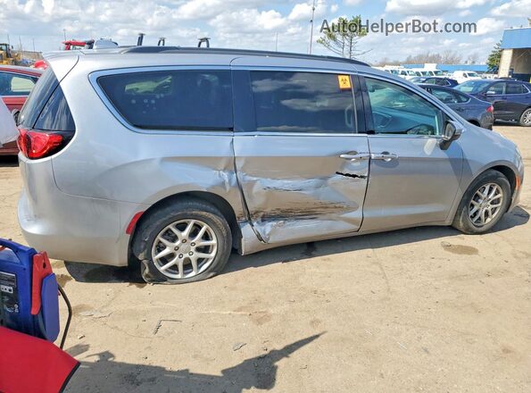 2C4RC1DG5LR192120 2020 CHRYSLER VOYAGER Серебряный Задняя правая четверть