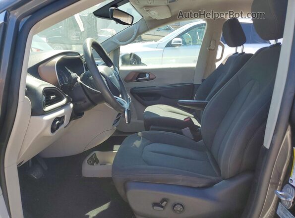 2C4RC1DG6HR515842 2017 CHRYSLER PACIFICA Gray Front interior view
