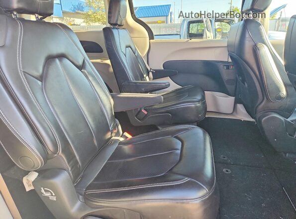 2C4RC1DG7LR286130 2020 CHRYSLER VOYAGER Black Vista interior trasera